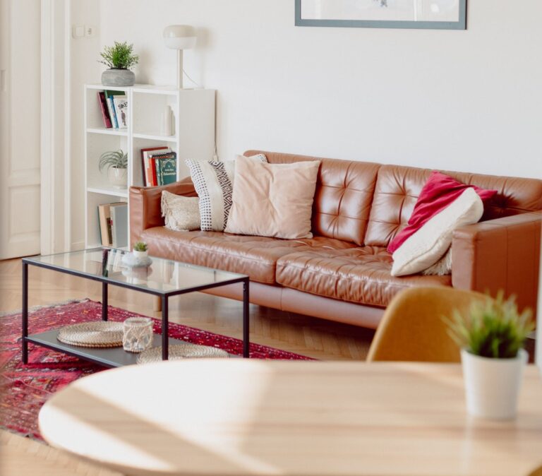 canapé d'inspiration florence knoll