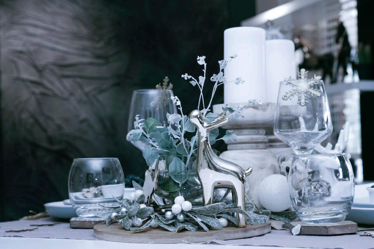 diy-winter-solstice-table-decoration-21